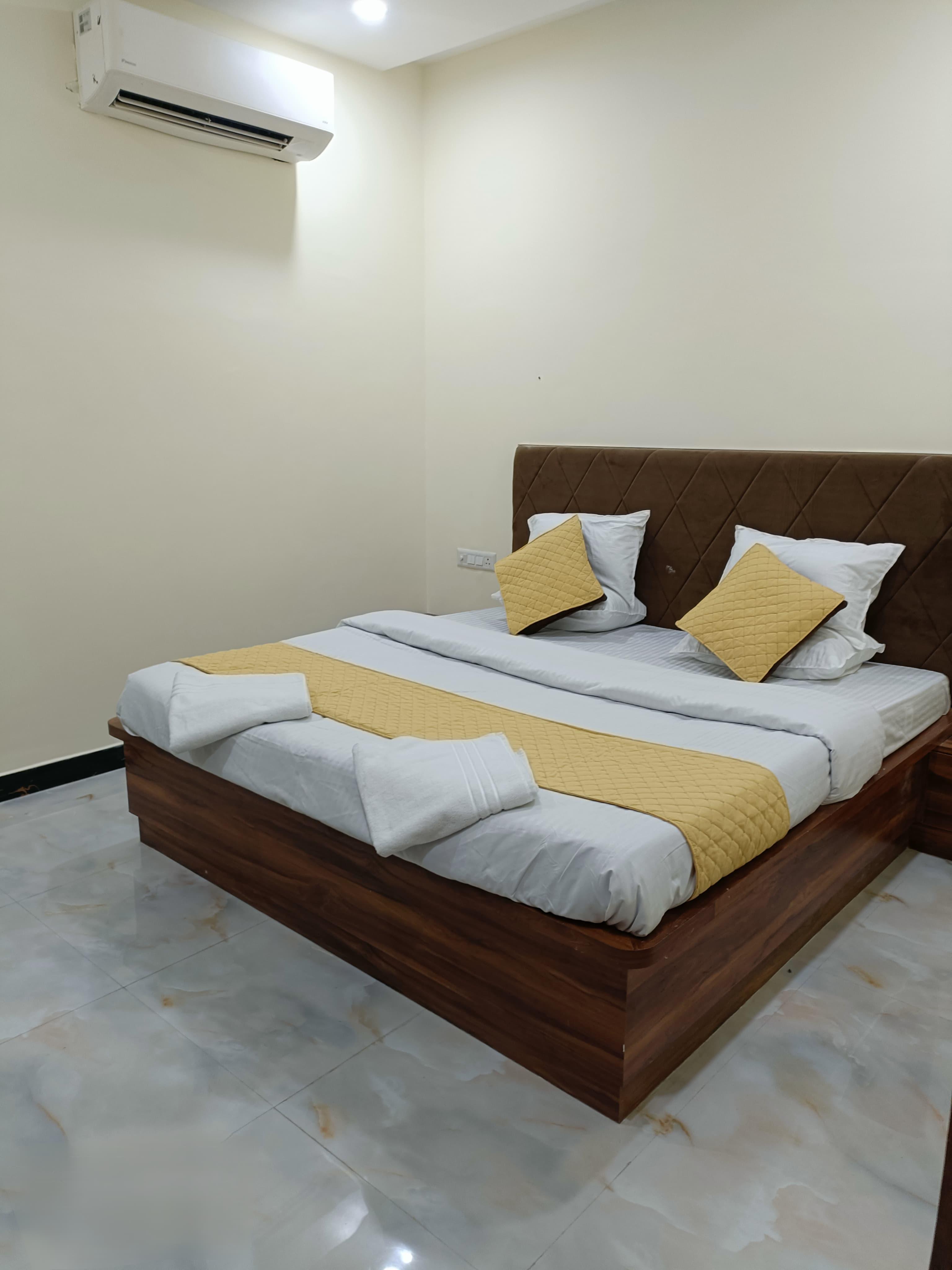 About Us – Hotel The Castle Inn, Varanasi